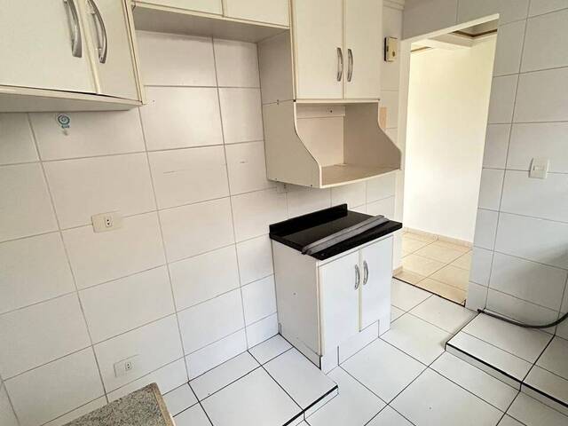 #2201 - Apartamento para Venda em Arapongas - PR