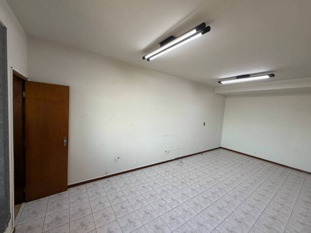 #00714.002 - Sala para Locação em Arapongas - PR