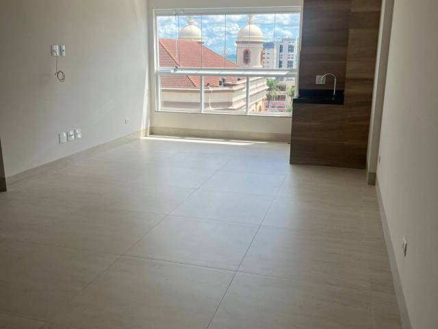 #2222 - Apartamento para Venda em Arapongas - PR