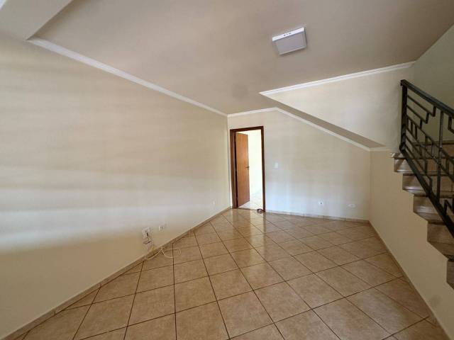 #00535.003 - Sobrado para Locação em Arapongas - PR