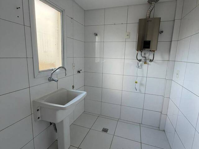 #01042.001 - Apartamento para Locação em Arapongas - PR
