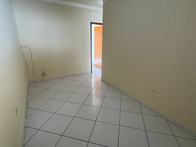 #00041.095 - Apartamento para Locação em Arapongas - PR