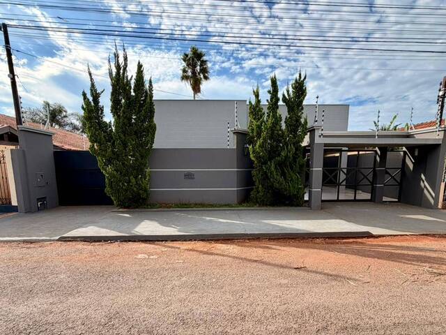 #2111 - Casa para Venda em Arapongas - PR