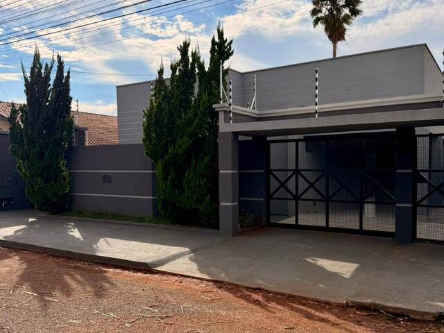 #2111 - Casa para Venda em Arapongas - PR