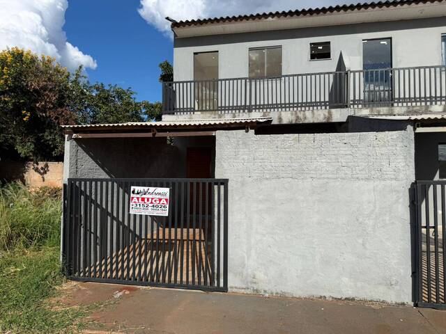 #01081.002 - Casa para Locação em Arapongas - PR