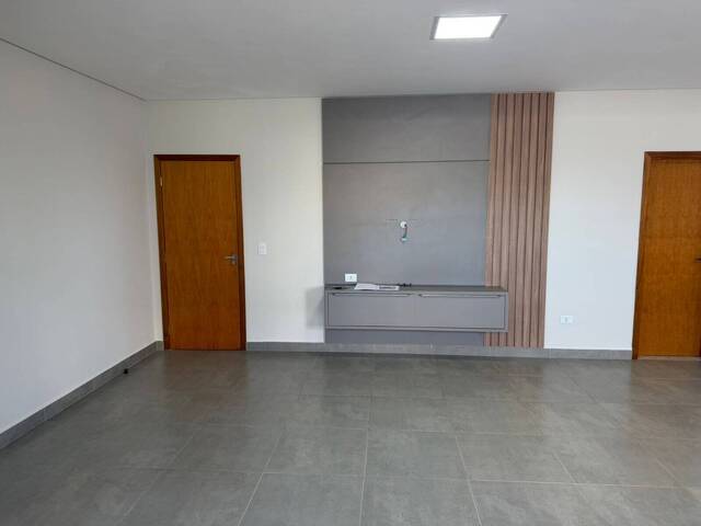 Apartamento para Locação em Arapongas - 3