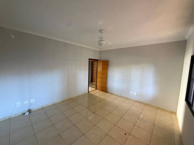 #06500.001 - Casa para Locação em Arapongas - PR
