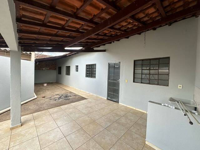 #04026. - Casa para Locação em Arapongas - PR