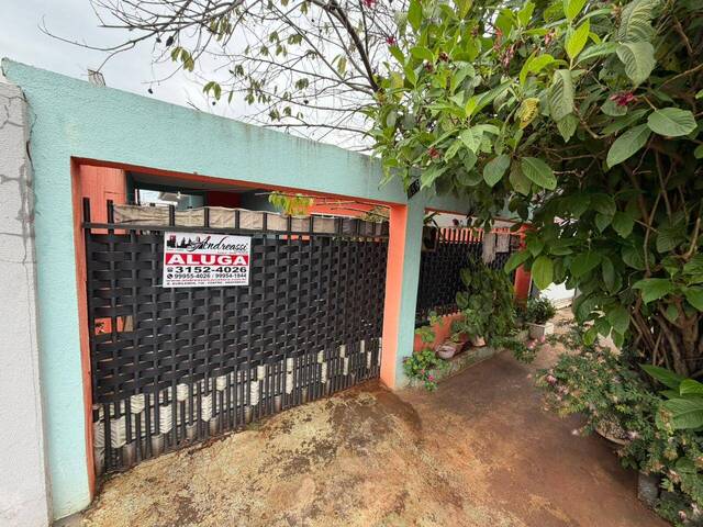 #06501.002 - Casa para Locação em Arapongas - PR