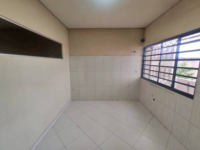 Apartamento para Locação em Arapongas - 3