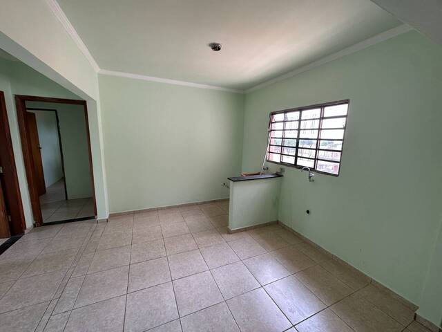 #04026.031 - Apartamento para Locação em Arapongas - PR