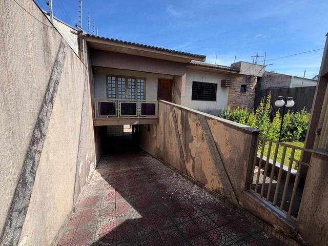 #06504.00 - Casa para Locação em Arapongas - PR