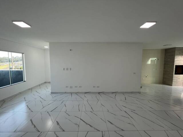 #01053.008 - Casa para Locação em Arapongas - PR
