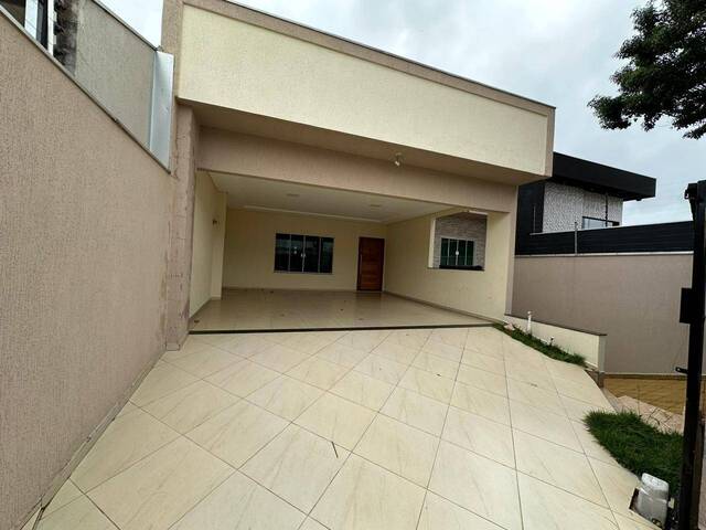 #2096 - Casa para Venda em Arapongas - PR