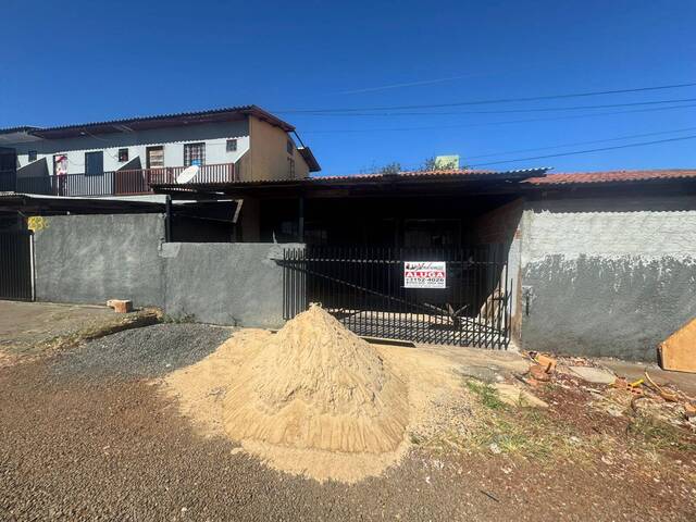 #01081.010 - Casa para Locação em Arapongas - PR