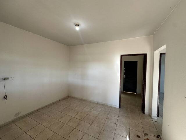 #2217 - Casa para Locação em Arapongas - PR