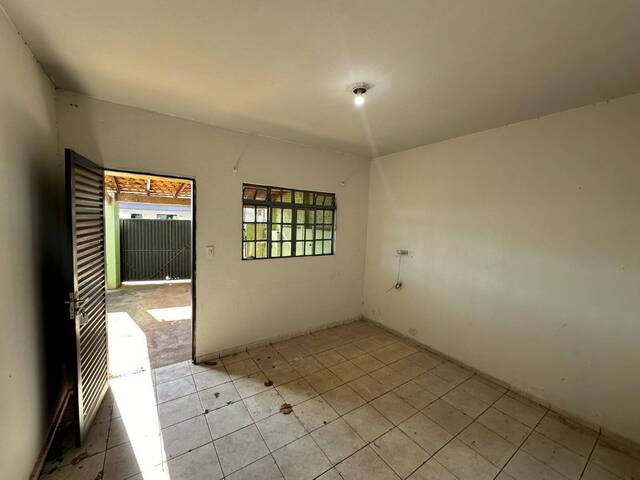 #2217 - Casa para Locação em Arapongas - PR