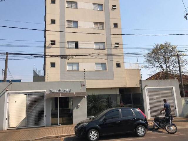 #00140.009 - Apartamento para Venda em Arapongas - PR